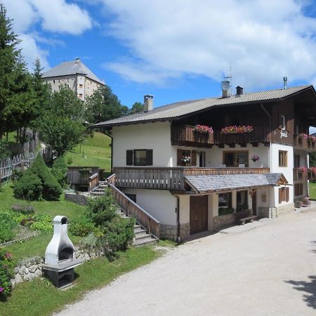 Garni Juri Bed and Breakfast La Villa  Exteriör bild